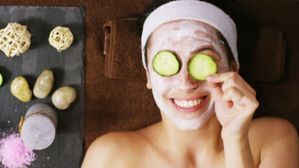 Ήρθε η ώρα του οξέος! Σπιτική φροντίδα δέρματος με όξινα καλλυντικά