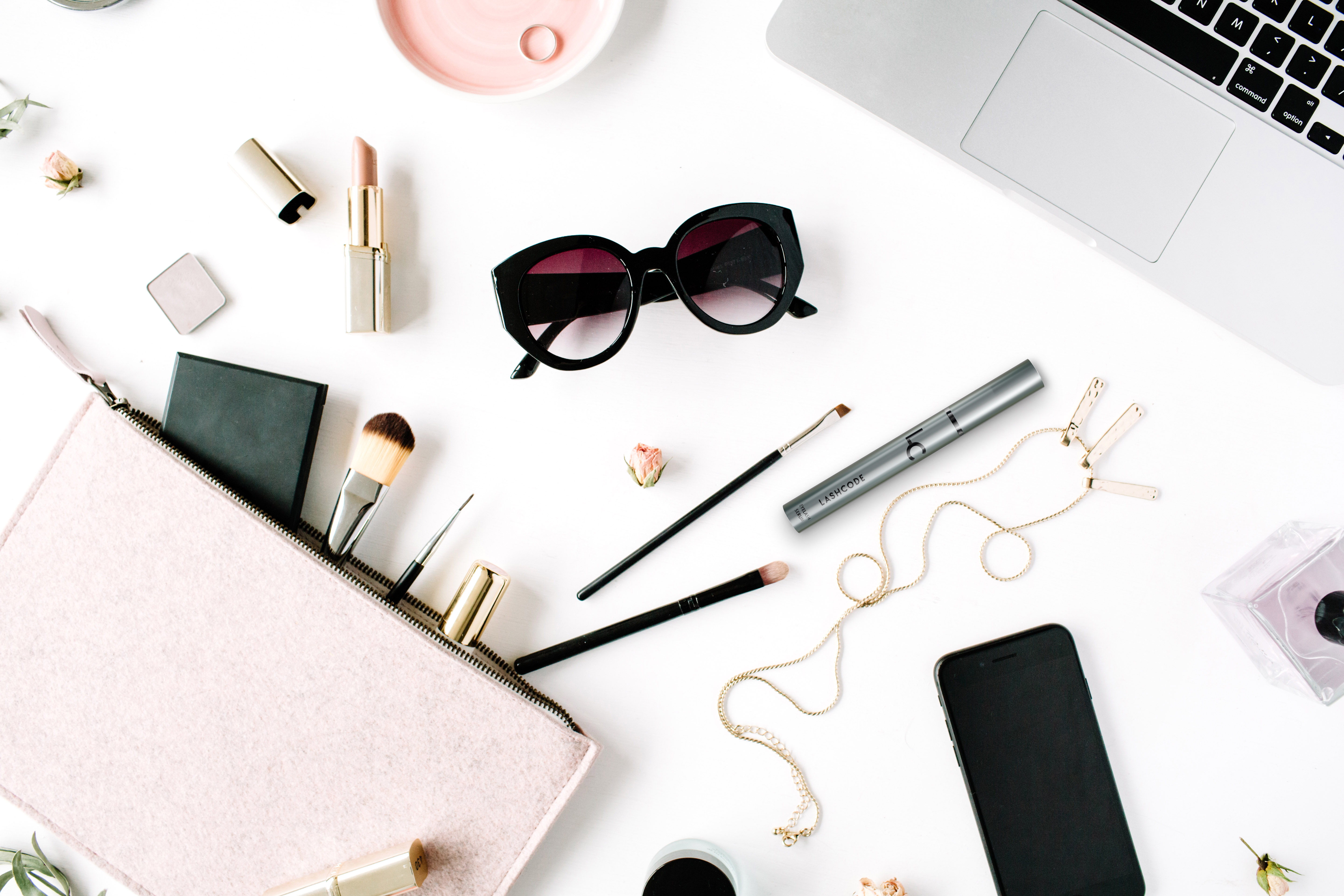 υγιείς και μακριές βλεφαρίδες με το lashcode